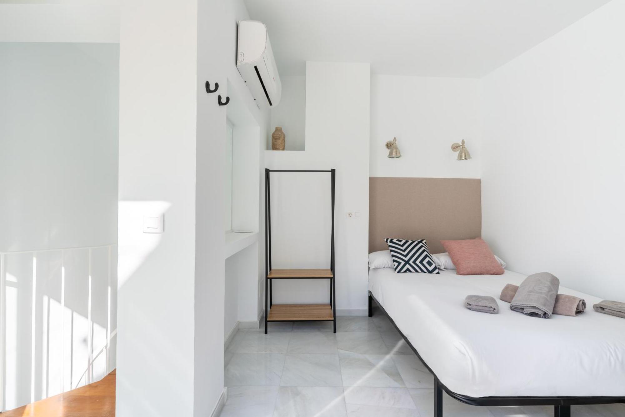 Duplex Con Terraza Junto A La Catedral * Sewilla